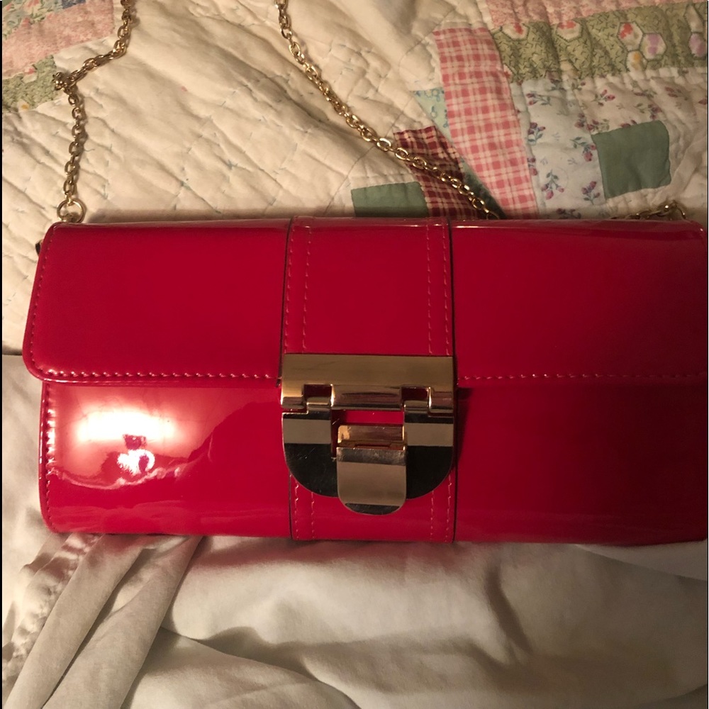 Urban Expression’s crossbody